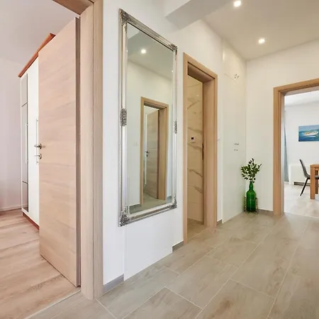 Apartmani Laurus Trogir Exterior photo